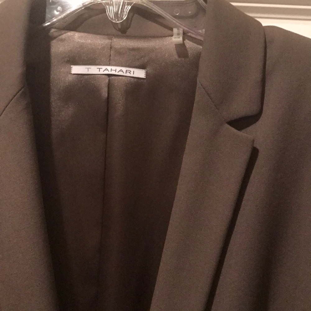 Tahari Blazer - Picture 2 of 3